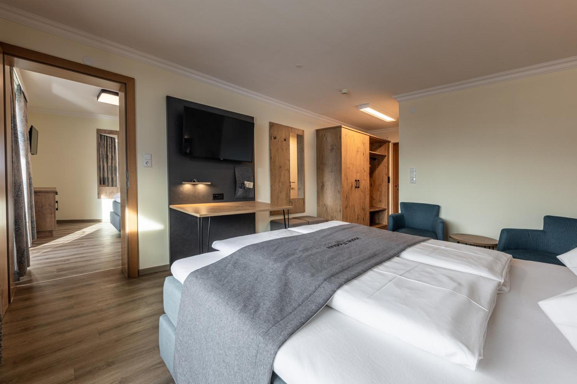 Hotel Fischer Sankt Johann in Tirol Bagian luar foto